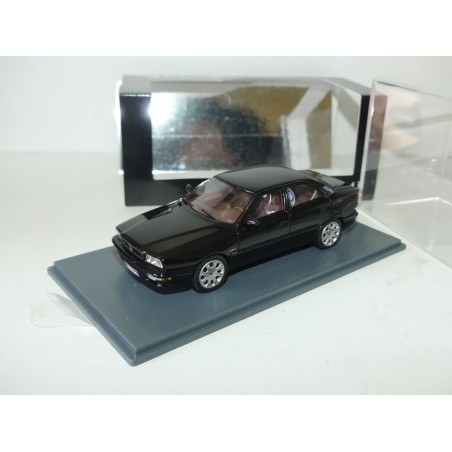 MASERATI QUATTROPORTE Noir NEO 1:43
