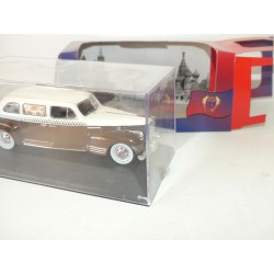 ZIS 110 TAXI 1948 Marron IST MODELS IST093 1:43