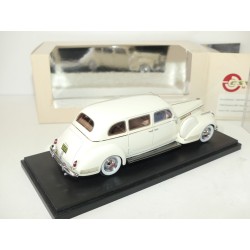 PACKARD 180 7 PASSENGER LIMOUSINE 1942 Blanc ESVAL MODELS 1:43