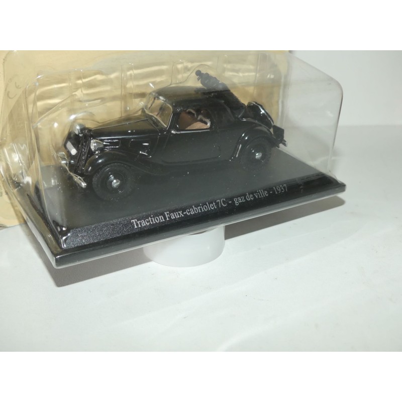 CITROEN TRACTION FAUX CABRIOLET 7C GAZ DE VILLE 1937 UNIVERSAL HOBBIES 1:43 blister