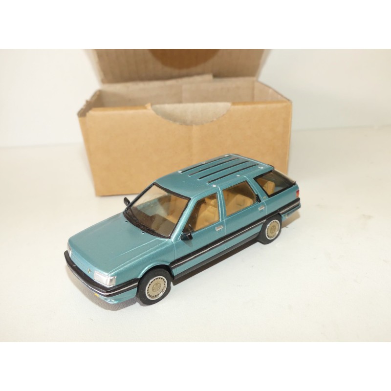 copy of RENAULT 21 BERLINE Vert KIT Monté GAFFE 1:43 imperfection