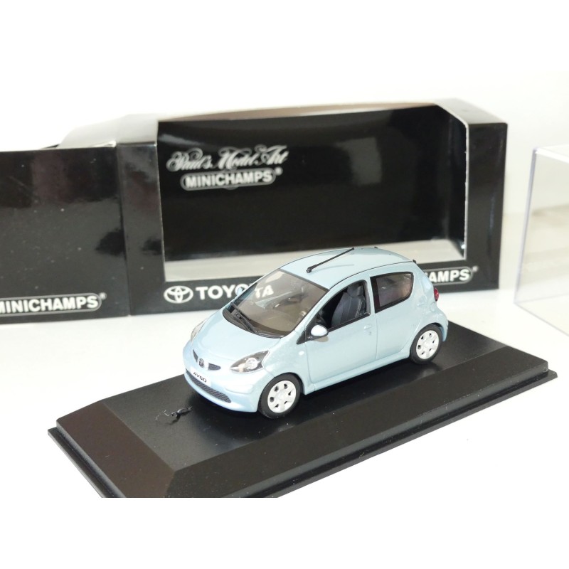 TOYOTA AYGO I PHASE 1 5 Porte Bleu MINICHAMPS 1:43