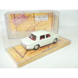 RENAULT 8 1963 Blanc Cassé NOREV 1:43