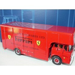 TRANSPORTER FORD TYPE C MARANELLO CONCESSIONNAIRE FERRARI 1966 EXOTO 1:43 imperfection