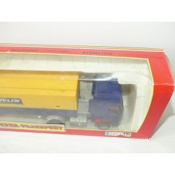 RENAULT PREMIUM AVEC SEMI REMORQUE BACHE MICHELIN MAJORETTE 1:50