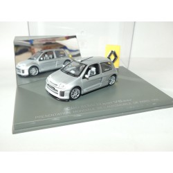RENAULT CLIO V6 Phase I Gris Présentation Mondial Auto 1998 UNIVERSAL HOBBIES 1:43