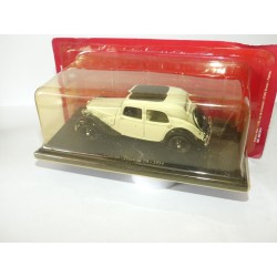 CITROEN TRACTION 7A 1934 Gris et Noir UNIVERSAL HOBBIES 1:43 blister