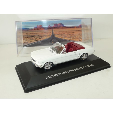FORD MUSTANG CONVERTIBLE 1964 Blanc ALTAYA 1:43