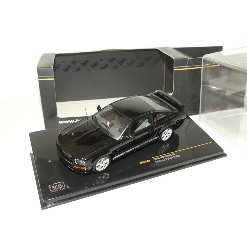 copy of MASERATI SPYDER CAMBIOCORSA 2003 IXO MOC035 1:43