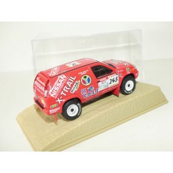 NISSAN X-TRAIL N°245 RALLYE PARIS DAKAR 2002 J. HALLYDAY NOREV 1:43