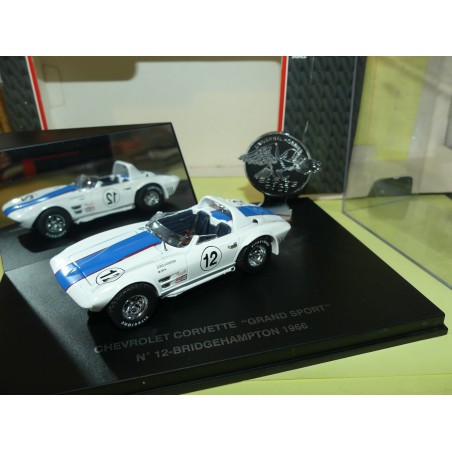 CHEVROLET CORVETTE GRAND SPORT ROADSTER NÂ°12 BRIDGEHAMPTON 1966 UNIVERSAL HOBBIES 1:43 17Ã¨me