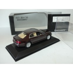 VW PHAETON 2002 Aubergine MINICHAMPS 1:43