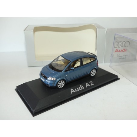 AUDI A2 Bleu MINICHAMPS 1:43