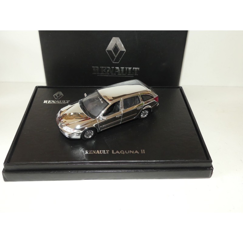 RENAULT LAGUNA II BREAK Chrome UNIVERSAL HOBBIES 1:43 coffret