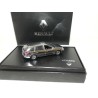 RENAULT LAGUNA II BREAK Chrome UNIVERSAL HOBBIES 1:43 coffret