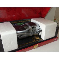CHRYSLER ATLANTIC GUILOY 1:18 légére imperfection