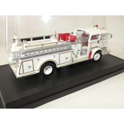 CAMION MACK C FIRE PUMPER POMPIERS HFD SIGNATURE YATMING 1:43
