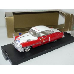 CADILLAC ELDORADO 50 LA VACHE QUI RIT TOUR DE FRANCE 1958 VITESSE L068 1:43
