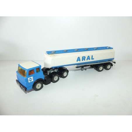 CAMION HENSCHEL F201S CITERNE ARAL SIKU V288 1:50 sans boite