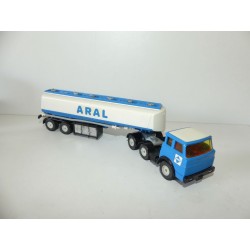 CAMION HENSCHEL F201S CITERNE ARAL SIKU V288 1:50 sans boite