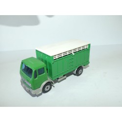 CAMION MERCEDES FOURGON BETAILLERE SOLIDO 1:55 sans boite
