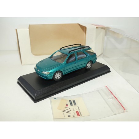 PEUGEOT 306 Phase 2 BREAK Vert Kit Monté PRESTIGE PM.51 1:43