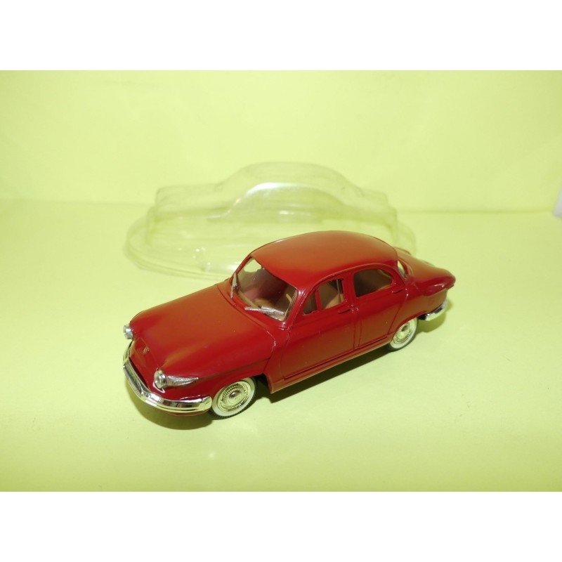PANHARD PL17 Bordeaux NOREV 1:43 sous coque