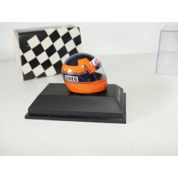 CASQUE GILLES VILLENEUVE HELMET MINICHAMPS 1:8 