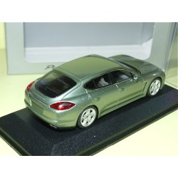 PORSCHE PANAMERA S HYBRID I Vert MINICHAMPS 1:43