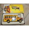 BERLIET GLR 8 FOURGON BERGER CORGI 70204 1:50 sans rétro