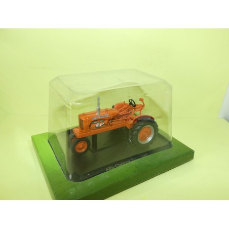 TRACTEUR NÂ°049 ALLIS CHALMERS WC 1945 UNIVERSAL HOBBIES 1:43  sous coque