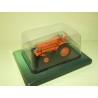 TRACTEUR NÂ°005 RENAULT R3042 1950 UNIVERSAL HOBBIES 1:43 sous coque