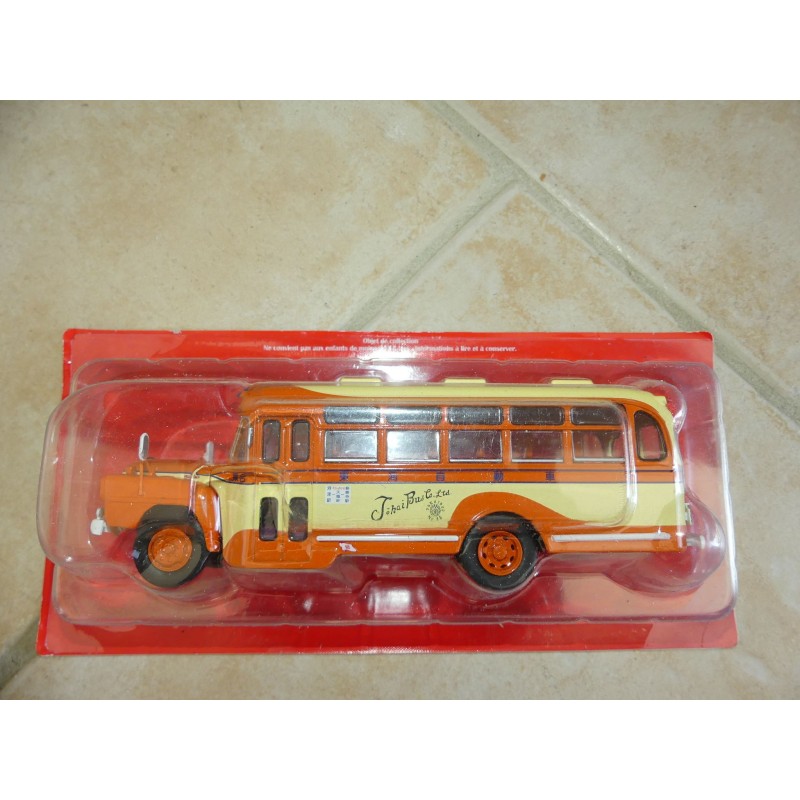 AUTOBUS ET AUTOCARS NÂ°23 ISUZU BXD 30 HACHETTE 1:43