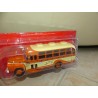 AUTOBUS ET AUTOCARS NÂ°23 ISUZU BXD 30 HACHETTE 1:43