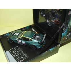 ASTON MARTIN DBR9 N°59 LE MANS 2005 IXO LMM080 1:43 arrivée 9ème coffret