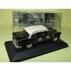 CHECKER MARATHON 1963 TAXI DE DALLAS  ALTAYA 1:43