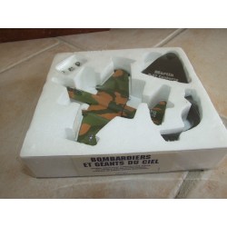 AVION BOMBARDIERS MARTIN B57 CANBERRA ATLAS 1:144