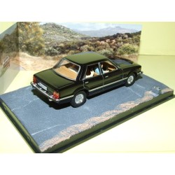 FORD TAUNUS The Spy Who Loved Me J. BOND ALTAYA 1:43