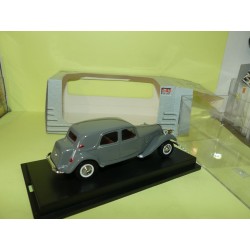 CITROEN TRACTION 11 CV Gris UNIVERSAL HOBBIES LEGEND 1:43