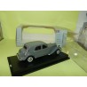 CITROEN TRACTION 11 CV Gris UNIVERSAL HOBBIES LEGEND 1:43