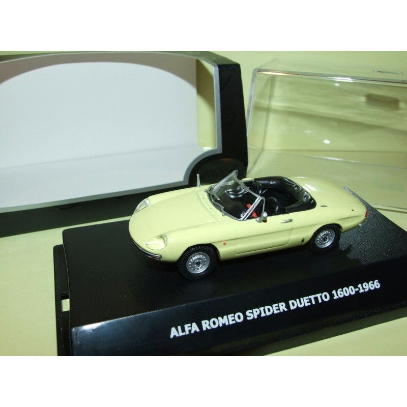 ALFA ROMEO SPIDER DUETTO 1600 1966 Jaune MAXI CAR 1:43