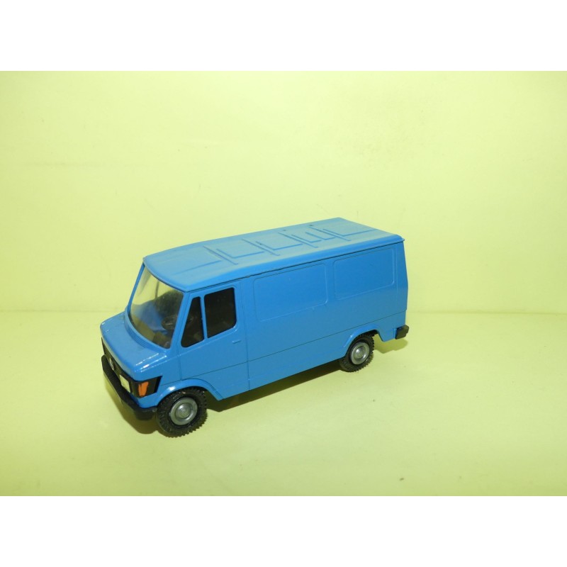 MERCEDES 207 307 D Bleu CONRAD 1:50 sans boite