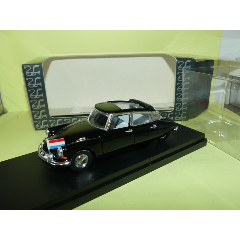 CITROEN DS 19 CORPS DIPLOMATIQUE 1963 RIO 114A 1:43