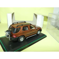 MERCEDES CLASSE ML 320 Marron CARARAMA 1:43 boite vitrine