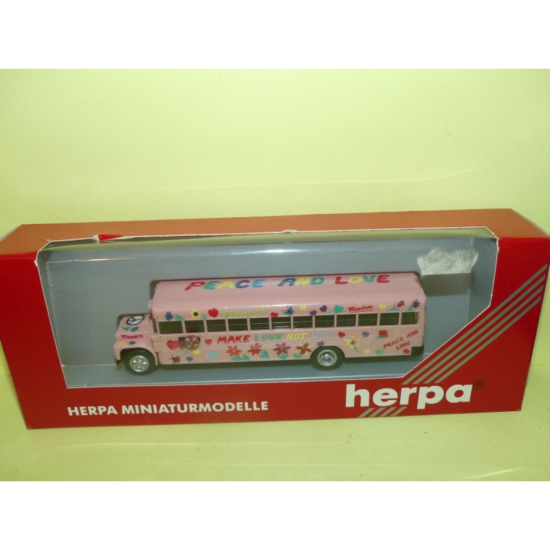 BUS BLUE BIRD US SCHOOL BUS PEACE AND LOCE HERPA 141376 HO 1:87