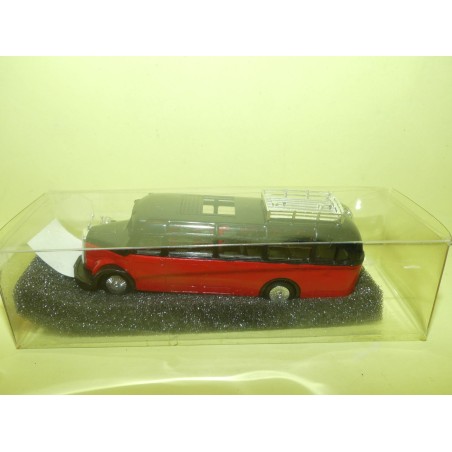 AUTOCAR CAR MERCEDES O 3500 DE LUXE Rouge Et Noir PRALINE HO 1:87 1028