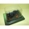 TRACTEUR N°003 LANZ BULLDOG D 7506 1938 UNIVERSAL HOBBIES 1:43 sous coque