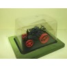 TRACTEUR N°072 BUBBA UTB3 1926 UNIVERSAL HOBBIES 1:43 sous coque
