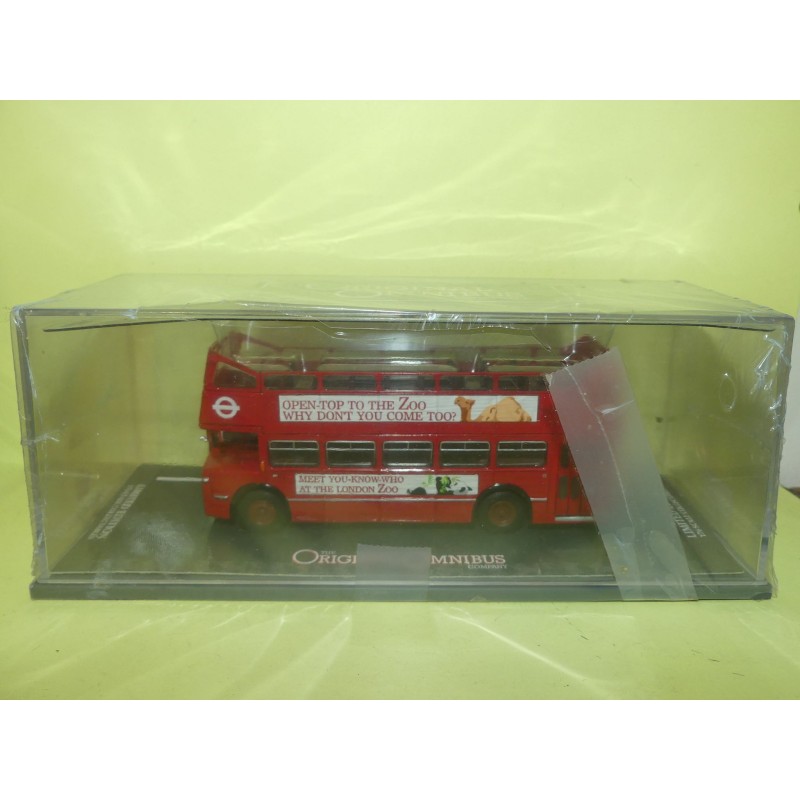 CAR BUS MCW 9.7M METROBUS OF HONG KONG KMB CORGI OM45108 1:76