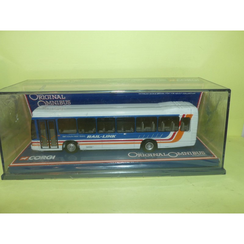 CAR BUS OPTARE DELTA HAMPSHIRE CORGI 42912 1:76